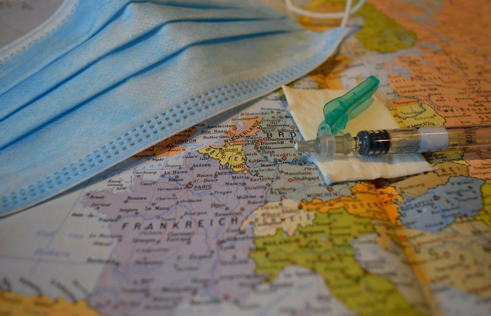 Port du masque en Europe : pas de corrélation avec la dynamique épidémique Port du masque en Europe : pas de corrélation avec la dynamique épidémique