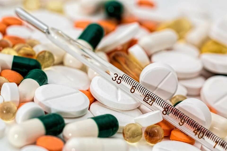 Vitamine D, Ivermectine, Colchicine : remèdes miracles ? Vitamine D, Ivermectine, Colchicine : remèdes miracles ?